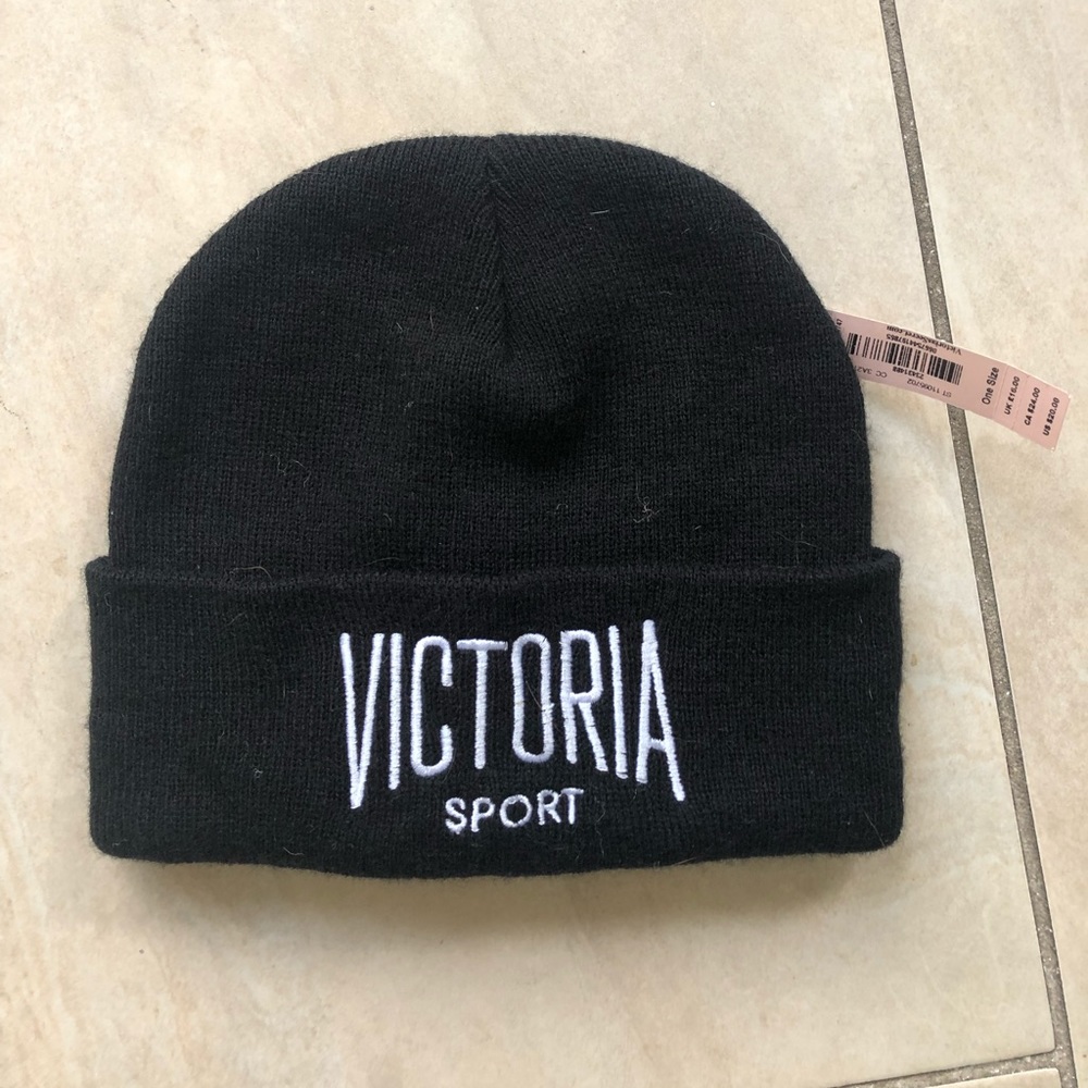 VS Sport Beanie